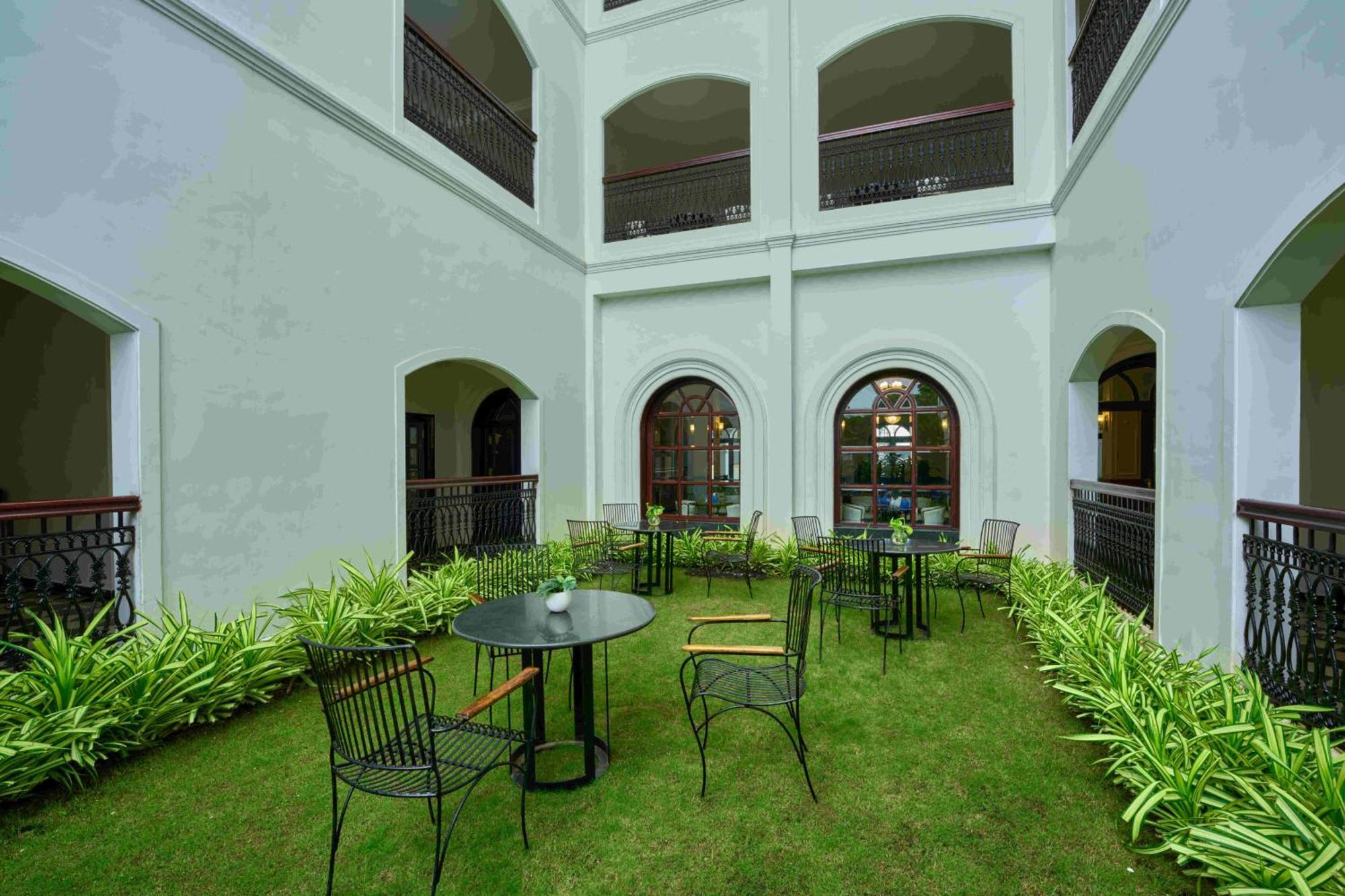 Готель The Old Court House By Abad Fort Kochi Екстер'єр фото